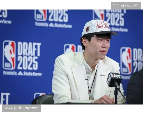 杨瀚森试训征服开拓者 主帅盛赞全场最佳 扣篮王之子无奈称难以招架